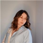 Étudiante en ecole de commerce